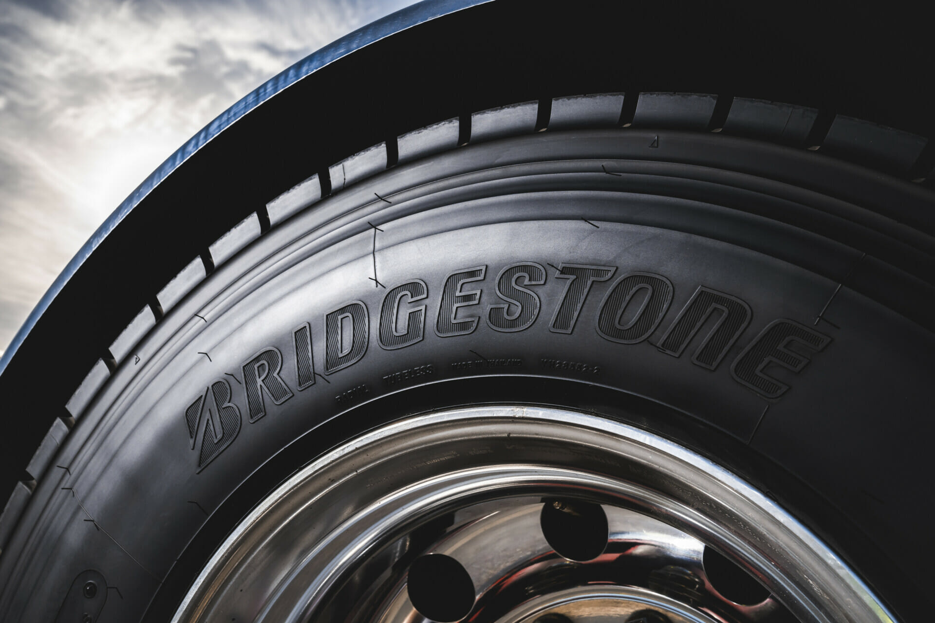 bridgestone tyre truck freight